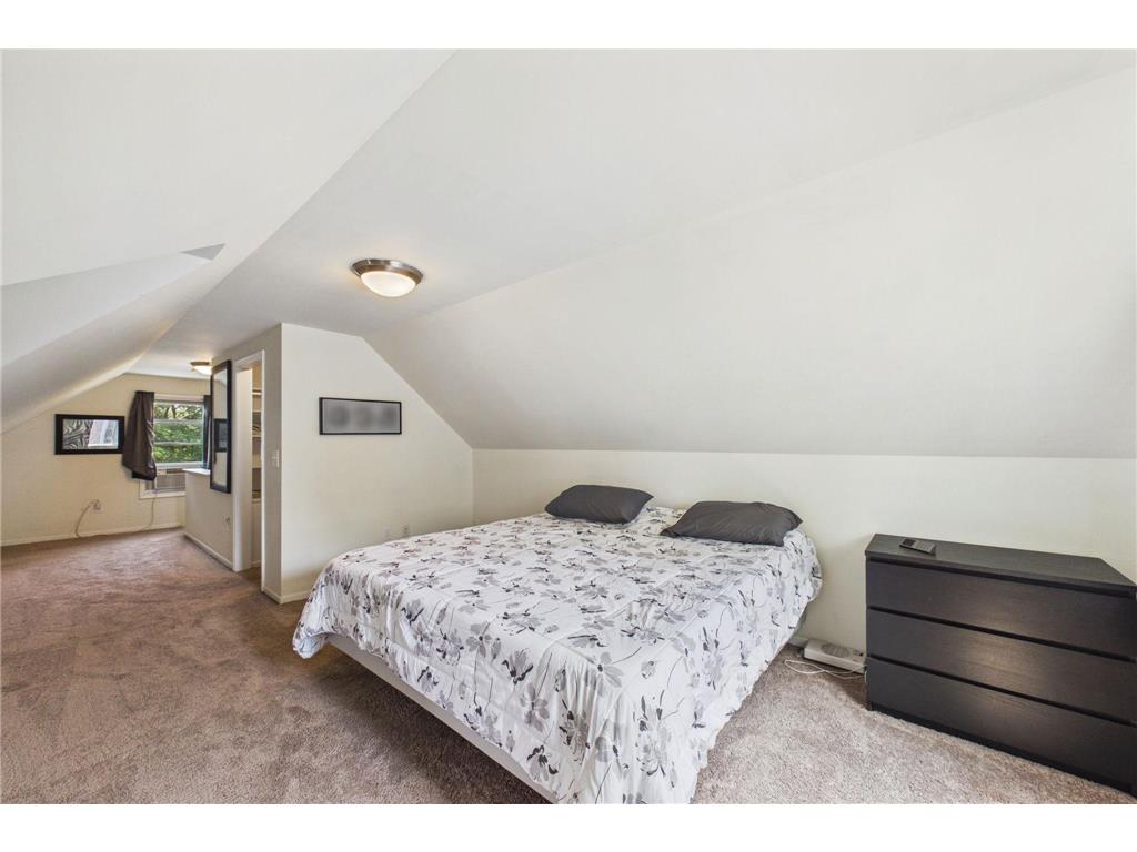5901 Thomas Avenue S Minneapolis MN 55410 7093021 image14