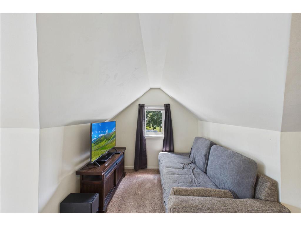 5901 Thomas Avenue S Minneapolis MN 55410 7093021 image15