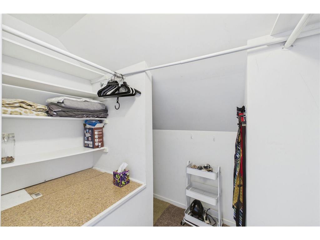 5901 Thomas Avenue S Minneapolis MN 55410 7093021 image16