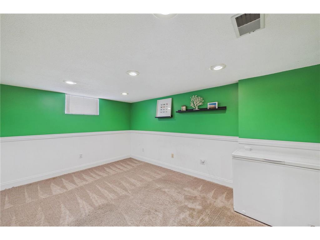 5901 Thomas Avenue S Minneapolis MN 55410 7093021 image18