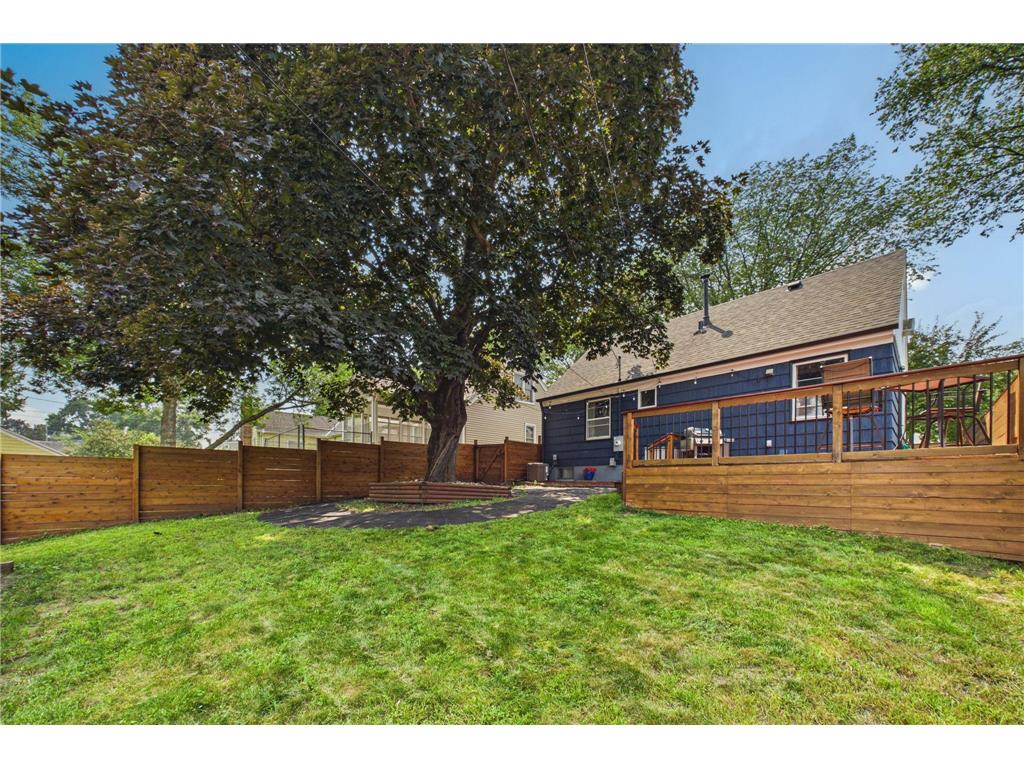 5901 Thomas Avenue S Minneapolis MN 55410 7093021 image24
