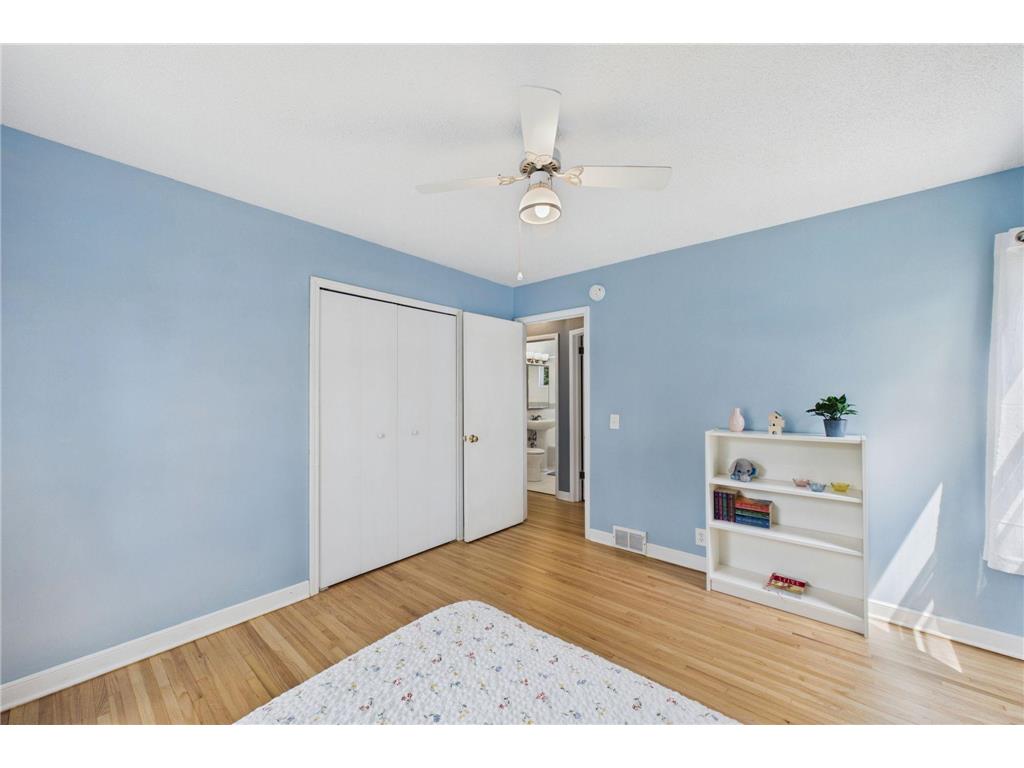 5901 Thomas Avenue S Minneapolis MN 55410 7093021 image7