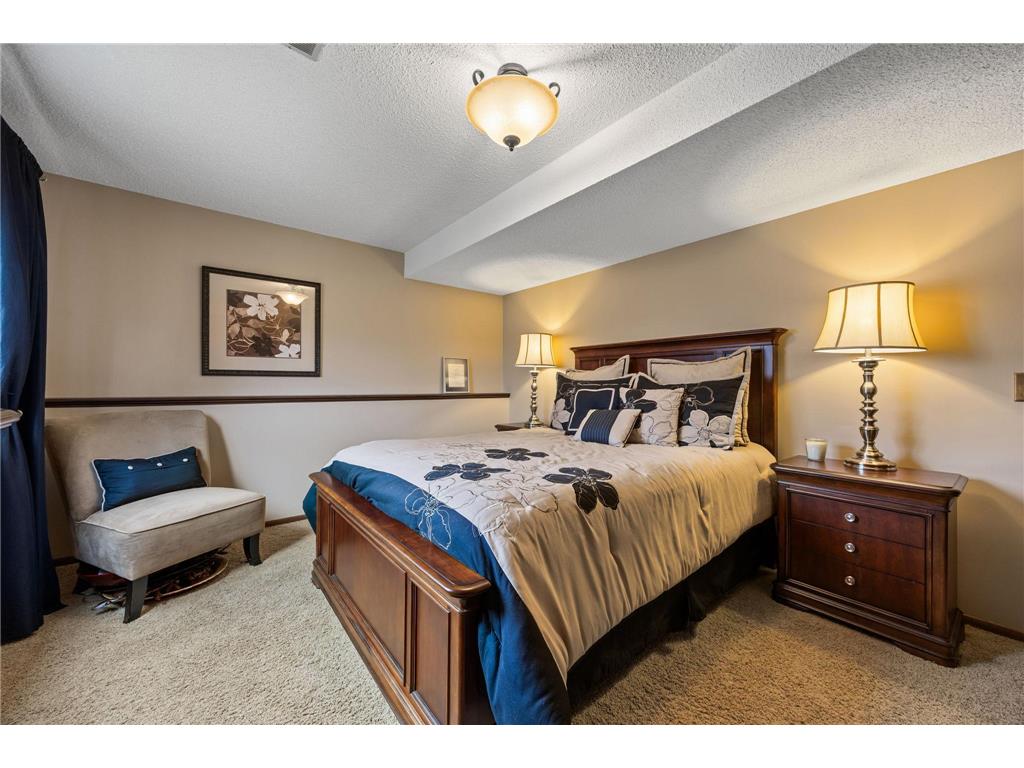 5903 David Court Shoreview MN 55126 - Evergreen Ponds 7006800 image39