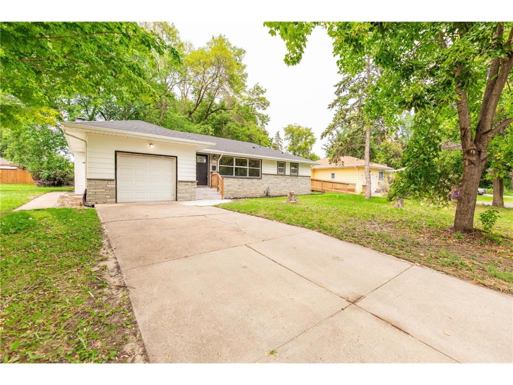 5907 Upton Avenue N Brooklyn Center MN 55430 6416821 image1