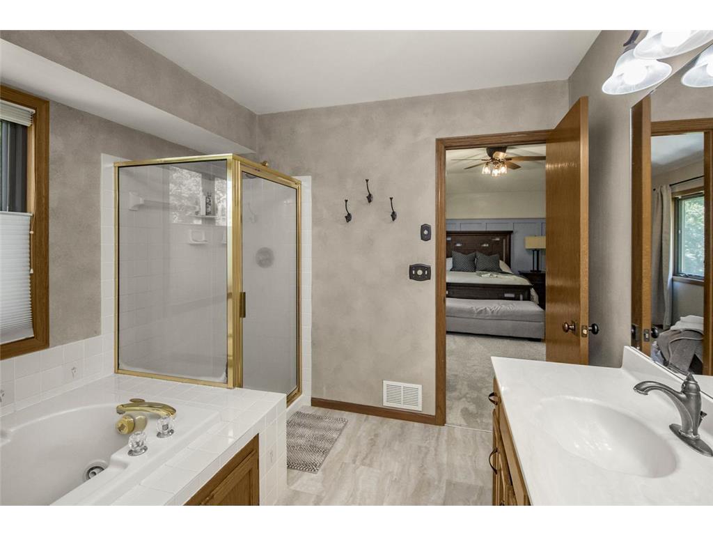 591 Autumn Oaks Court Eagan MN 55123 6773159 image25