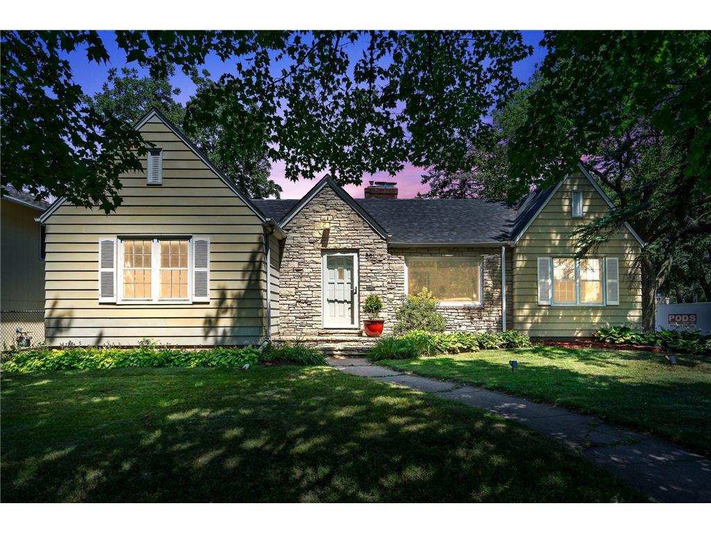 591 Wheelock Parkway W, Saint Paul, MN, 55117 MLS 6237845 Edina Realty