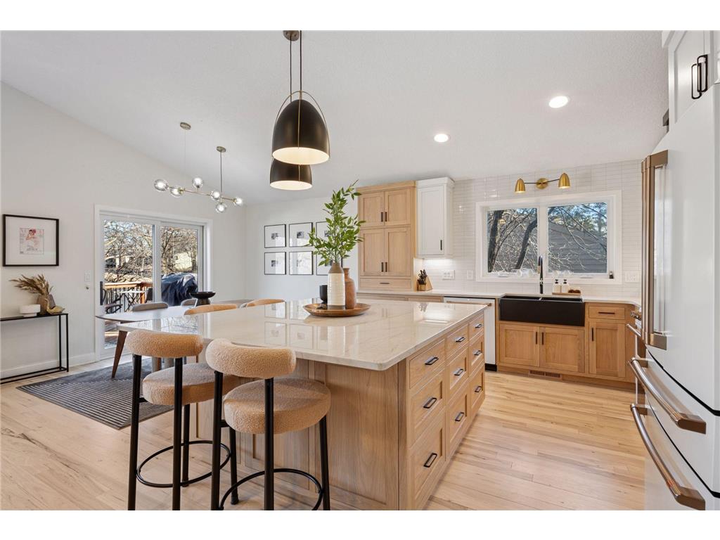 5910 W 98th Street Bloomington MN 55438 6677262 image1