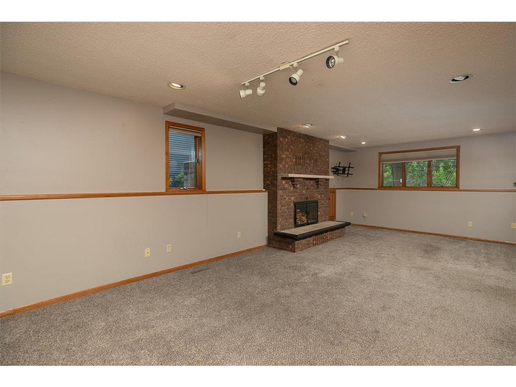 5911 24th Avenue NW Rochester MN 55901 7103556 image23
