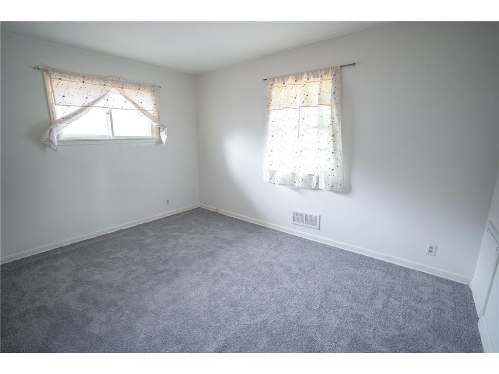 5913 Colfax Avenue N Brooklyn Center MN 55430 7087475 image12