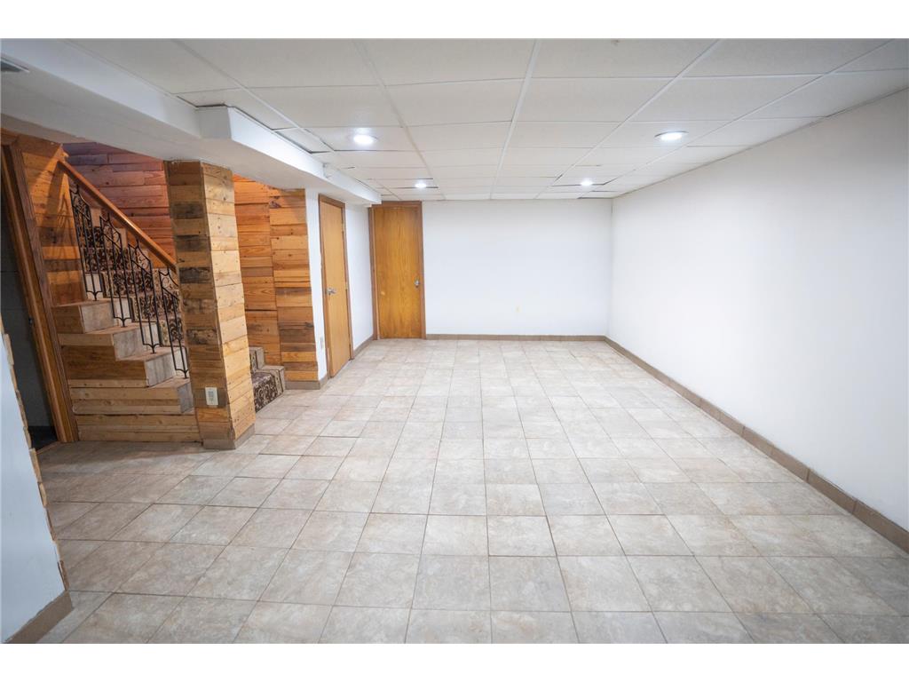 5913 Colfax Avenue N Brooklyn Center MN 55430 7087475 image16