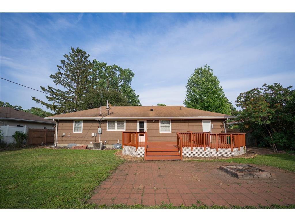 5913 Colfax Avenue N Brooklyn Center MN 55430 7087475 image2
