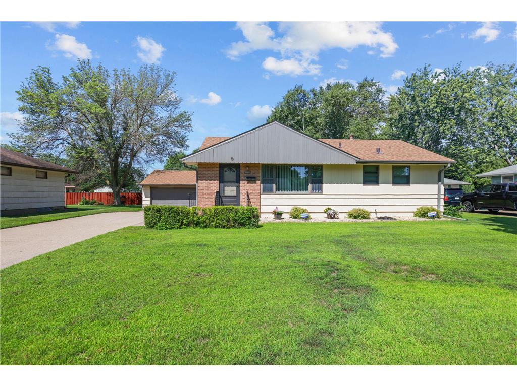 5913 Zenith Avenue N Brooklyn Center MN 55429 6746999 image1