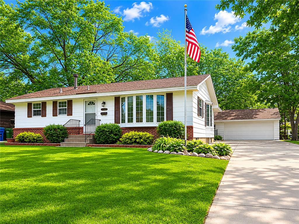 5917 5th Street NE Fridley MN 55432 7081861 image1