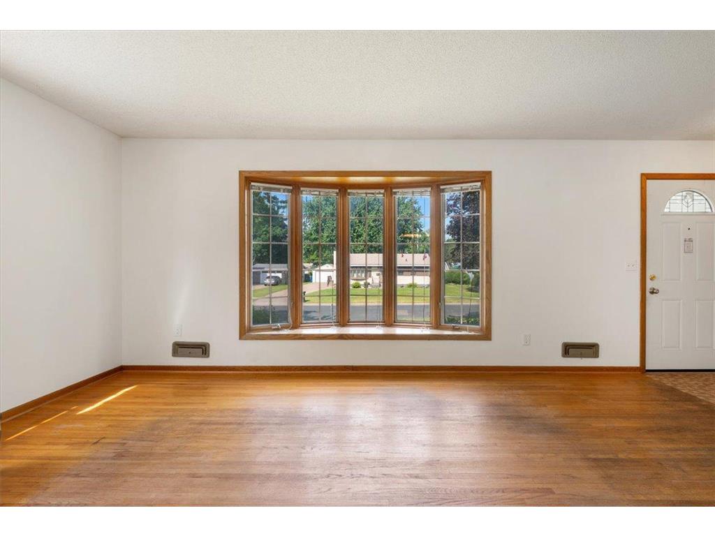 5917 5th Street NE Fridley MN 55432 7081861 image11