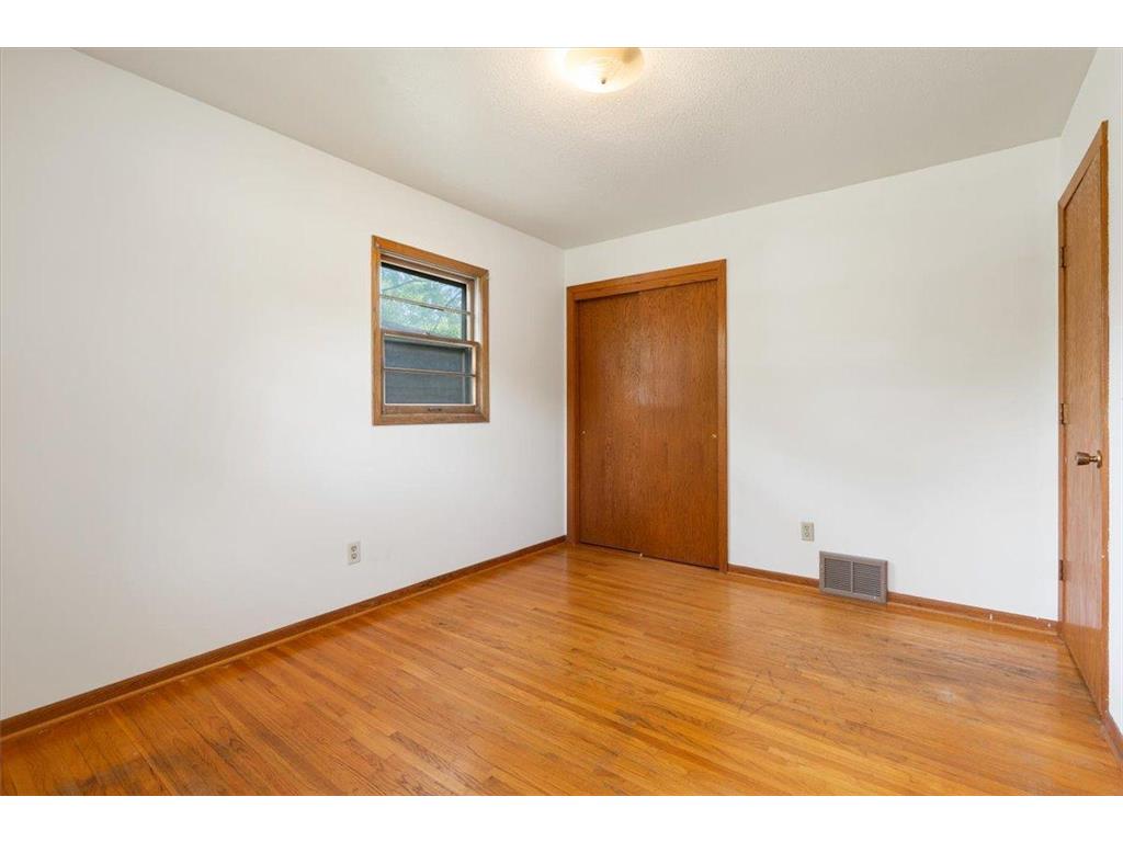 5917 5th Street NE Fridley MN 55432 7081861 image16