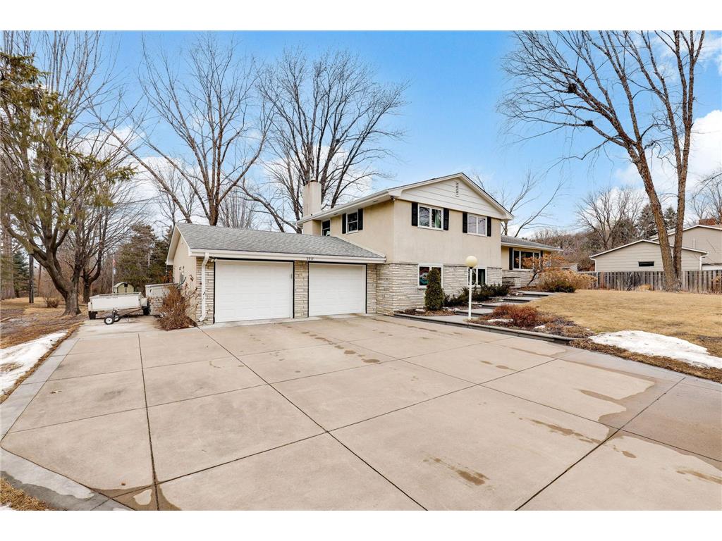 5917 Asher Avenue Inver Grove Heights MN 55077 6657272 image1