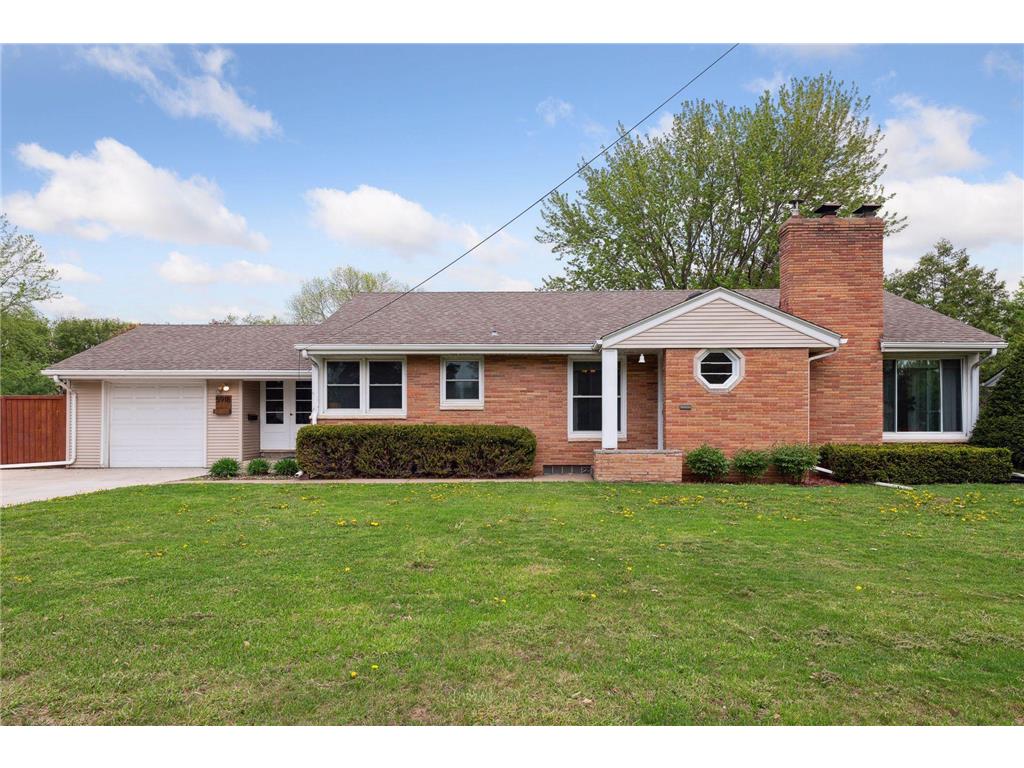 5918 36th Avenue N Crystal MN 55422 6366031 image1