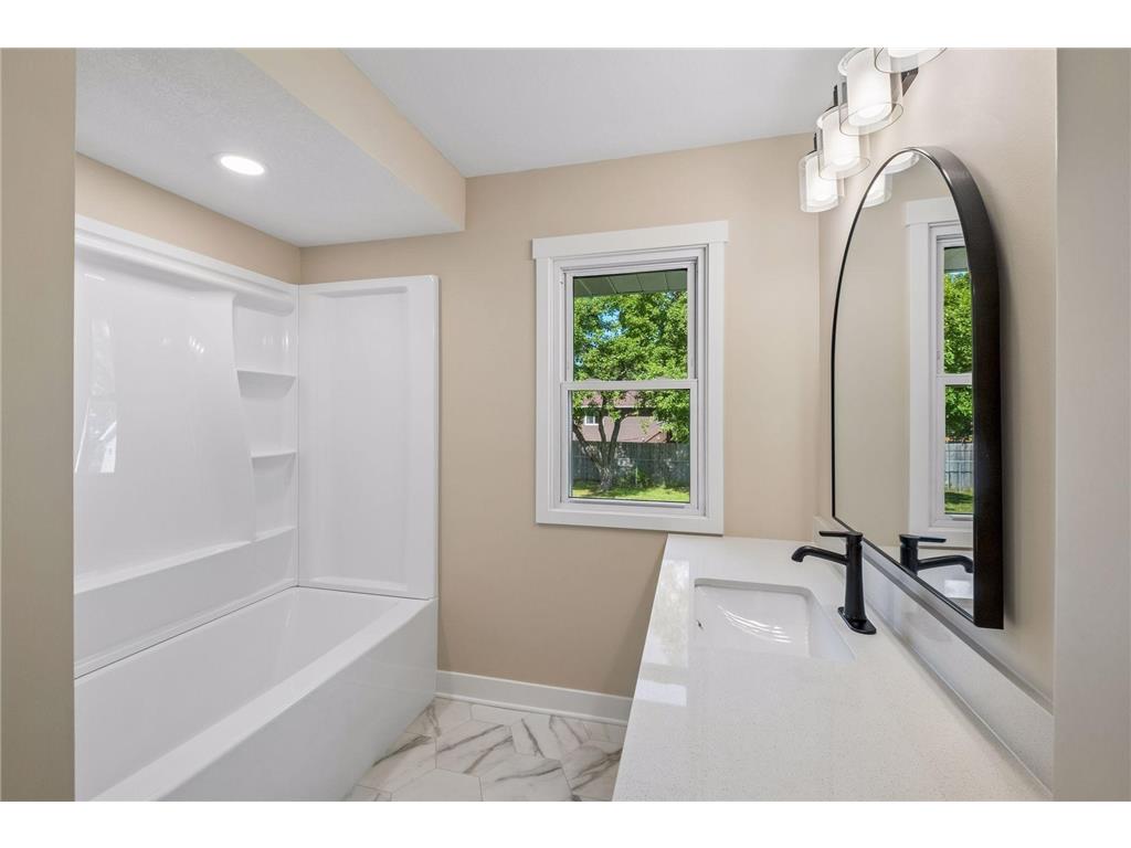 5919 Carlson Street Shoreview MN 55126 7106229 image13