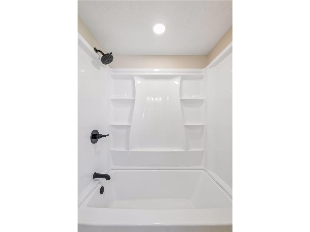 5919 Carlson Street Shoreview MN 55126 7106229 image14