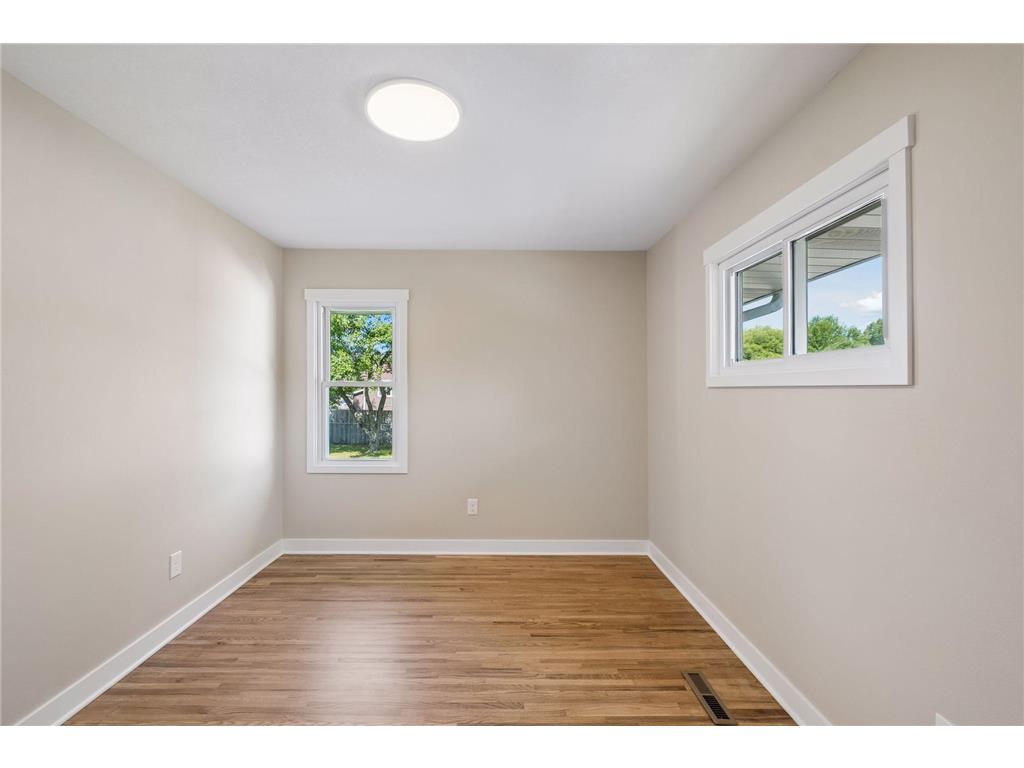 5919 Carlson Street Shoreview MN 55126 7106229 image17