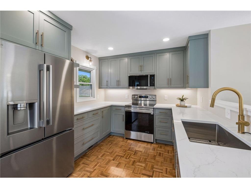 5919 Carlson Street Shoreview MN 55126 7106229 image5