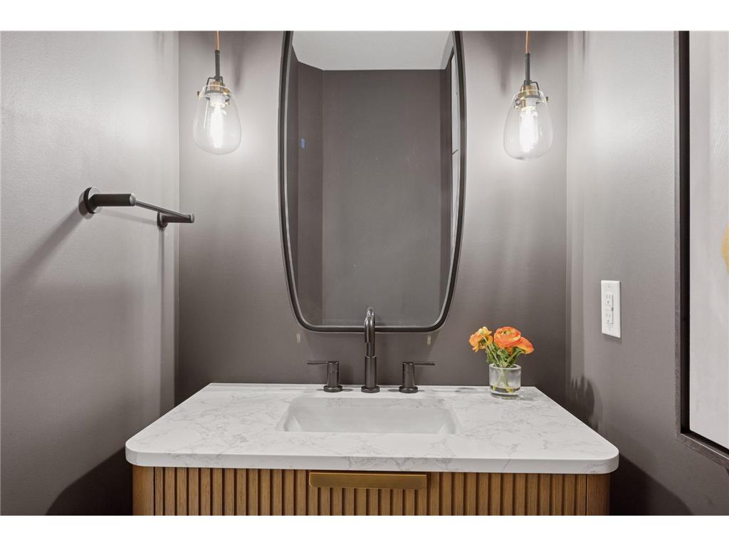 592 Harbor Court Shoreview MN 55126 - Snail 6696454 image40