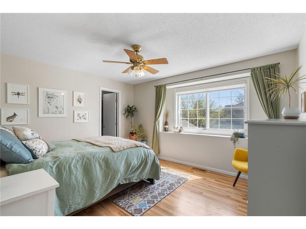 592 Mariner Way Woodbury MN 55129 7071439 image13
