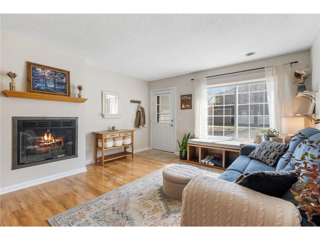 592 Mariner Way Woodbury MN 55129 7071439 image2