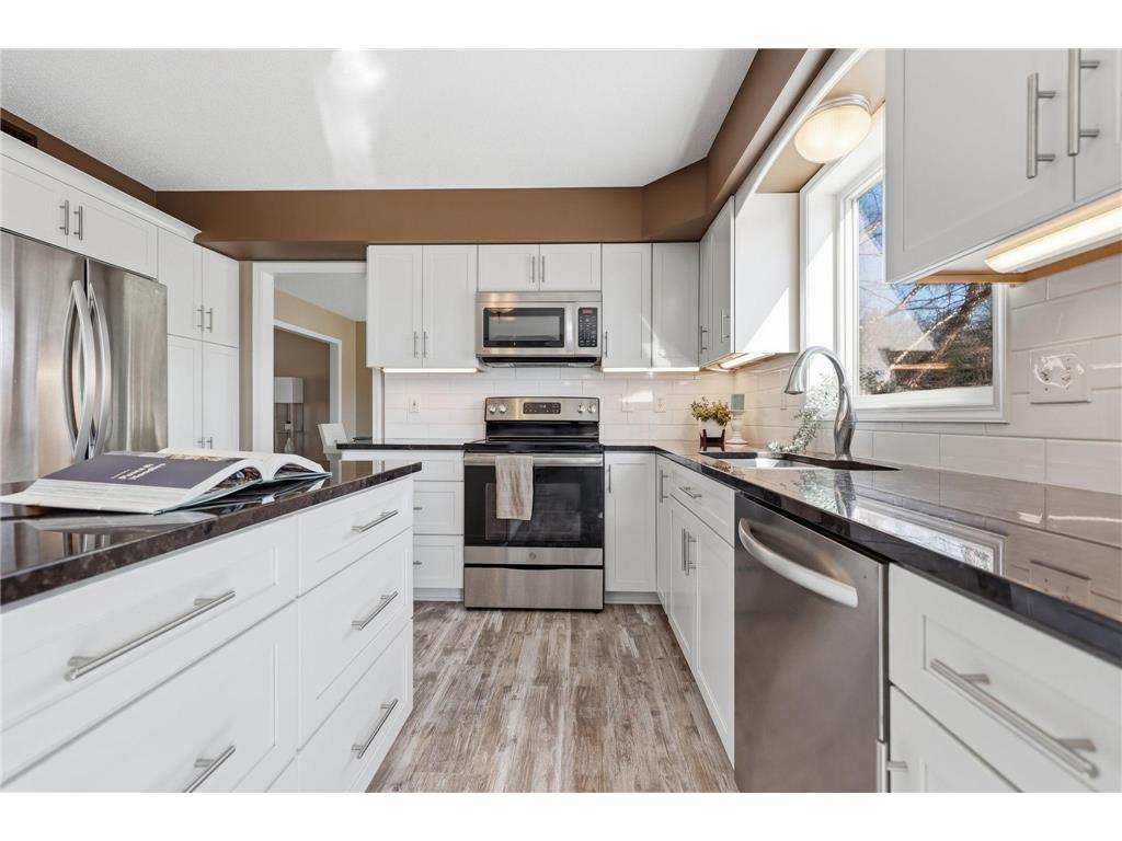 592 Vicki Lane Shoreview MN 55126 7053172 image15
