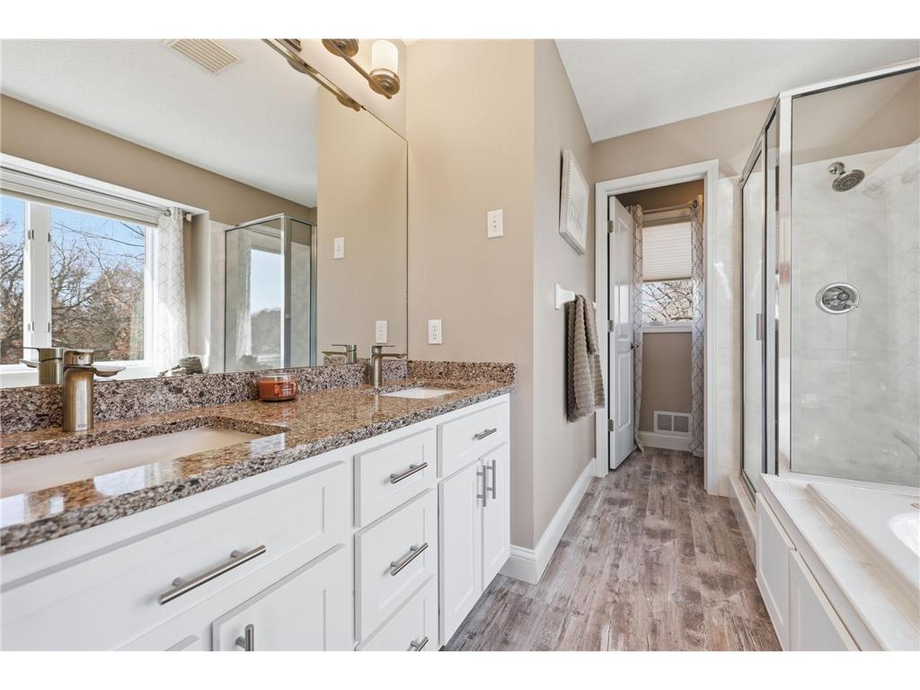 592 Vicki Lane Shoreview MN 55126 7053172 image26