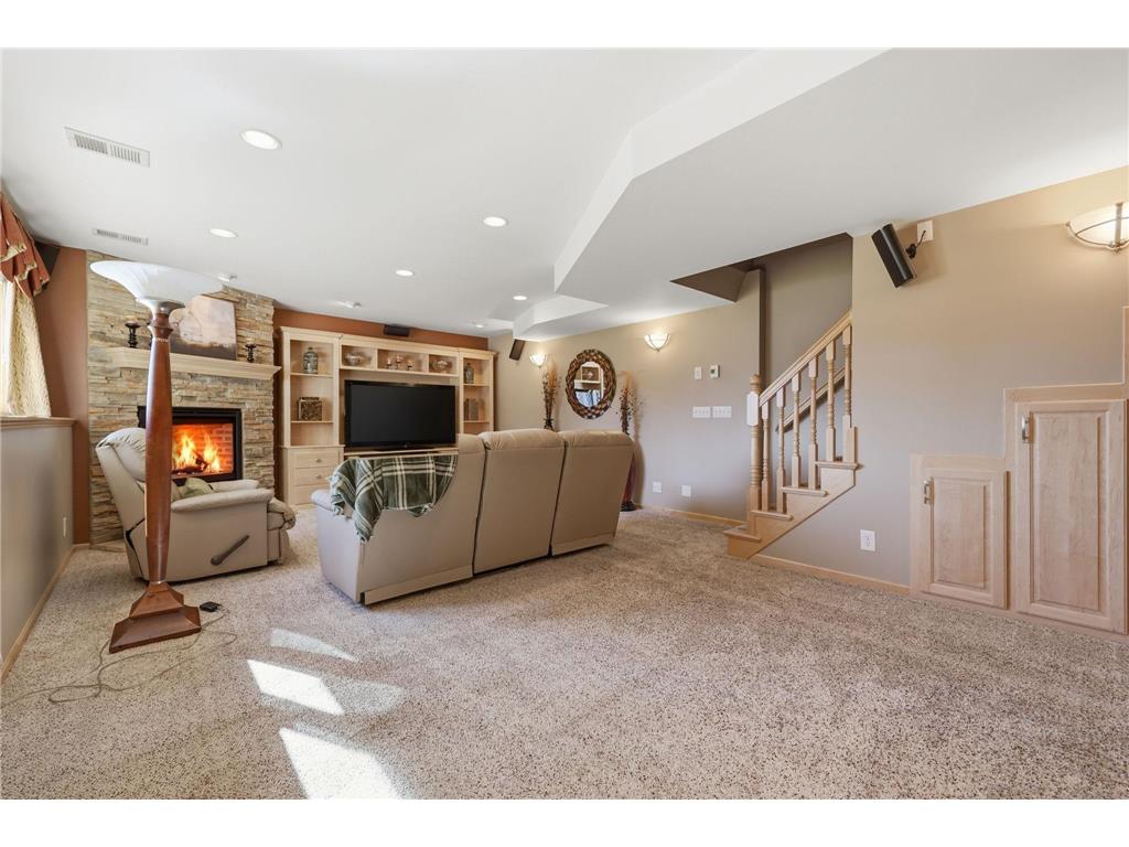 592 Vicki Lane Shoreview MN 55126 7053172 image33