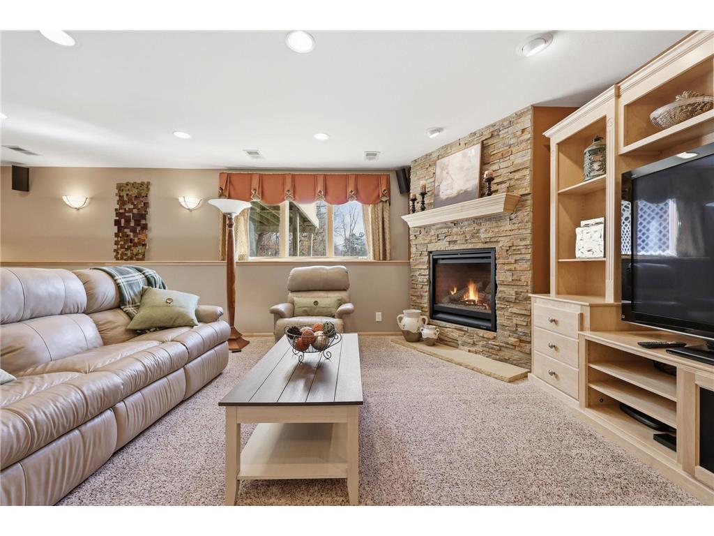 592 Vicki Lane Shoreview MN 55126 7053172 image34