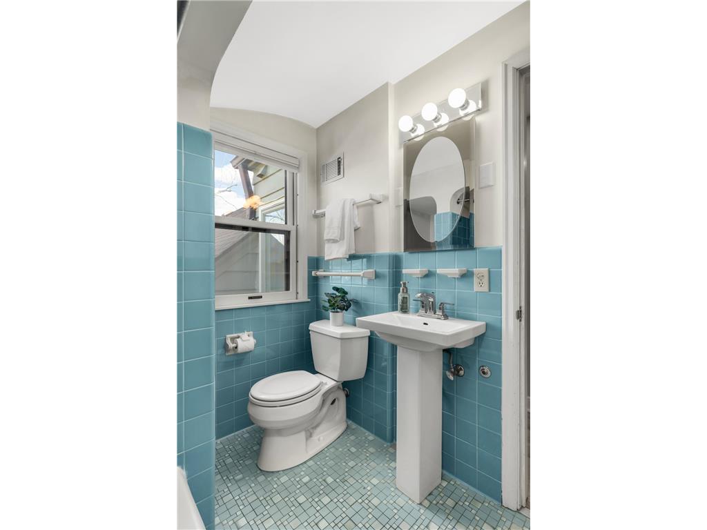 5920 Colfax Avenue S Minneapolis MN 55419 7035829 image25