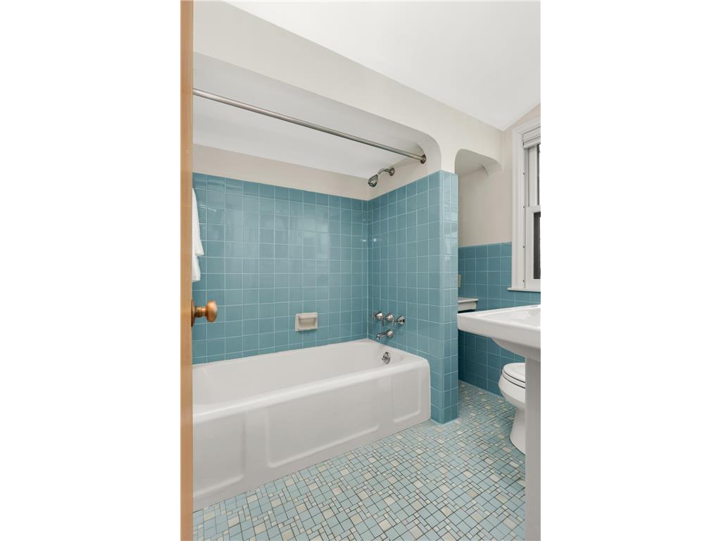5920 Colfax Avenue S Minneapolis MN 55419 7035829 image26
