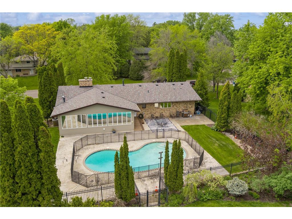 5920 Kirkwood Lane N Plymouth MN 55442 - Bass Lake 6535875 image1