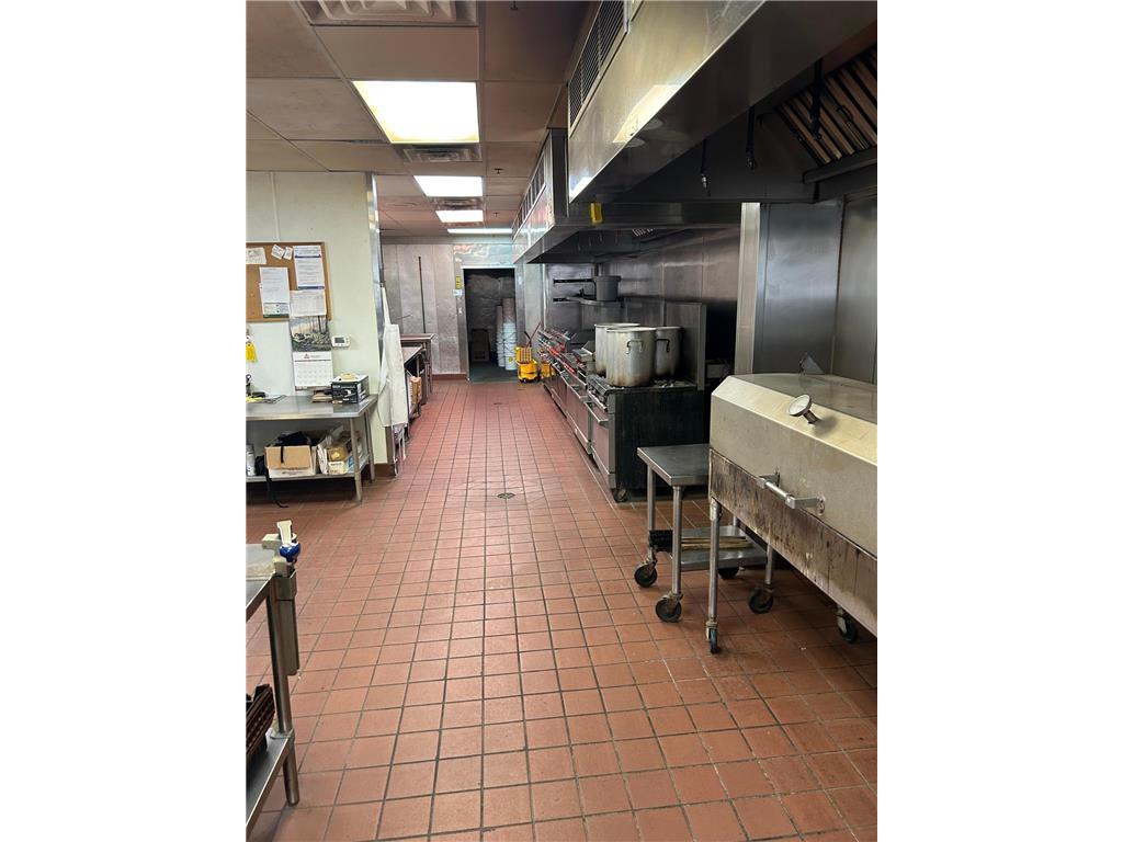 5920 Neal Avenue N Oak Park Heights MN 55082 6701178 image8