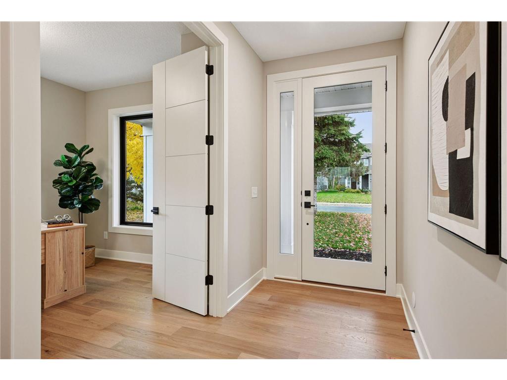 5920 Wooddale Avenue Edina MN 55424 7018178 image2