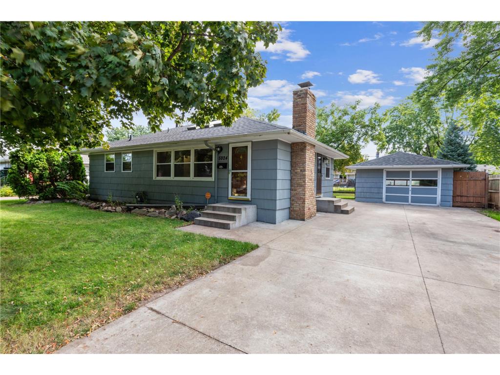 5924 Abbott Avenue N Brooklyn Center MN 55429 6441820 image1