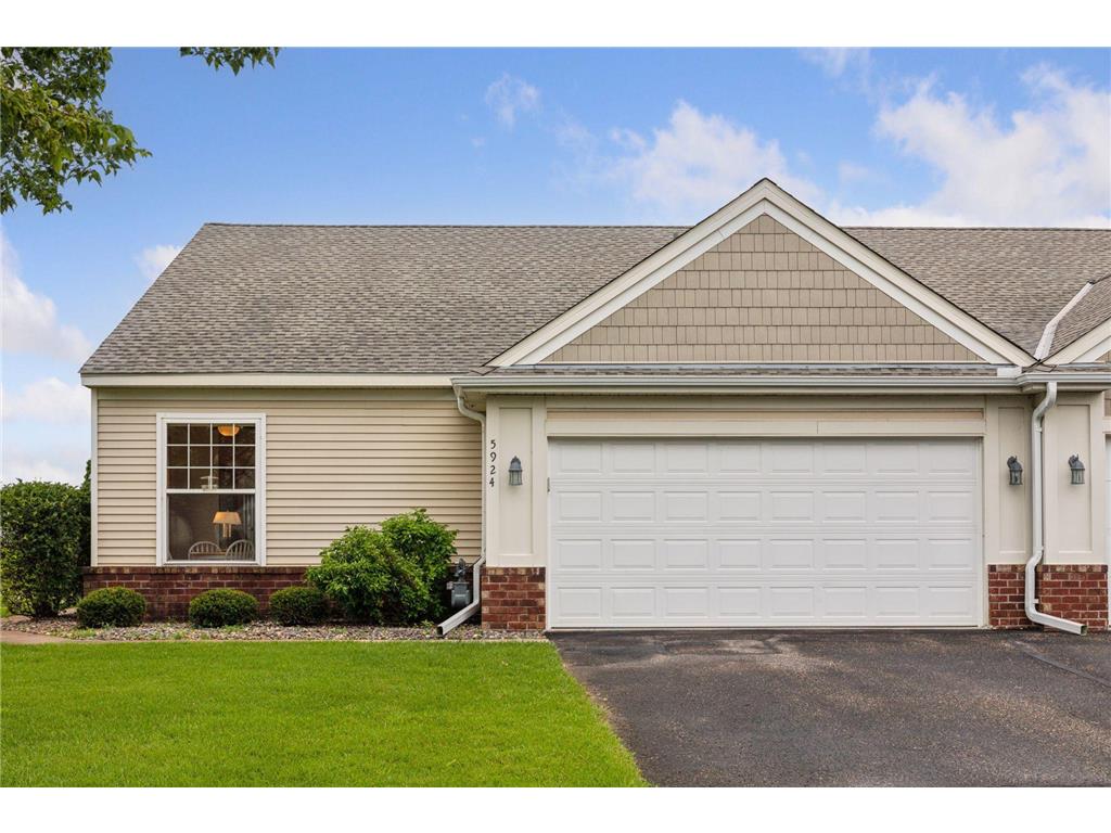 5924 Prairie Ridge Drive Shoreview MN 55126 6735308 image1