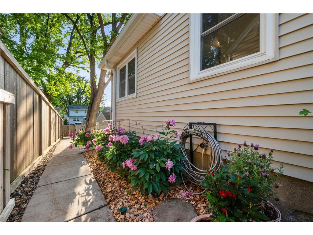 5924 Vincent Avenue S Minneapolis MN 55410 7085444 image48