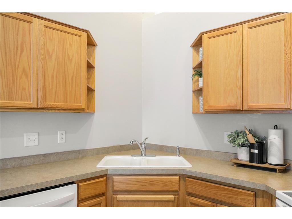 5925 86th Lane N Brooklyn Park MN 55443 7076175 image12