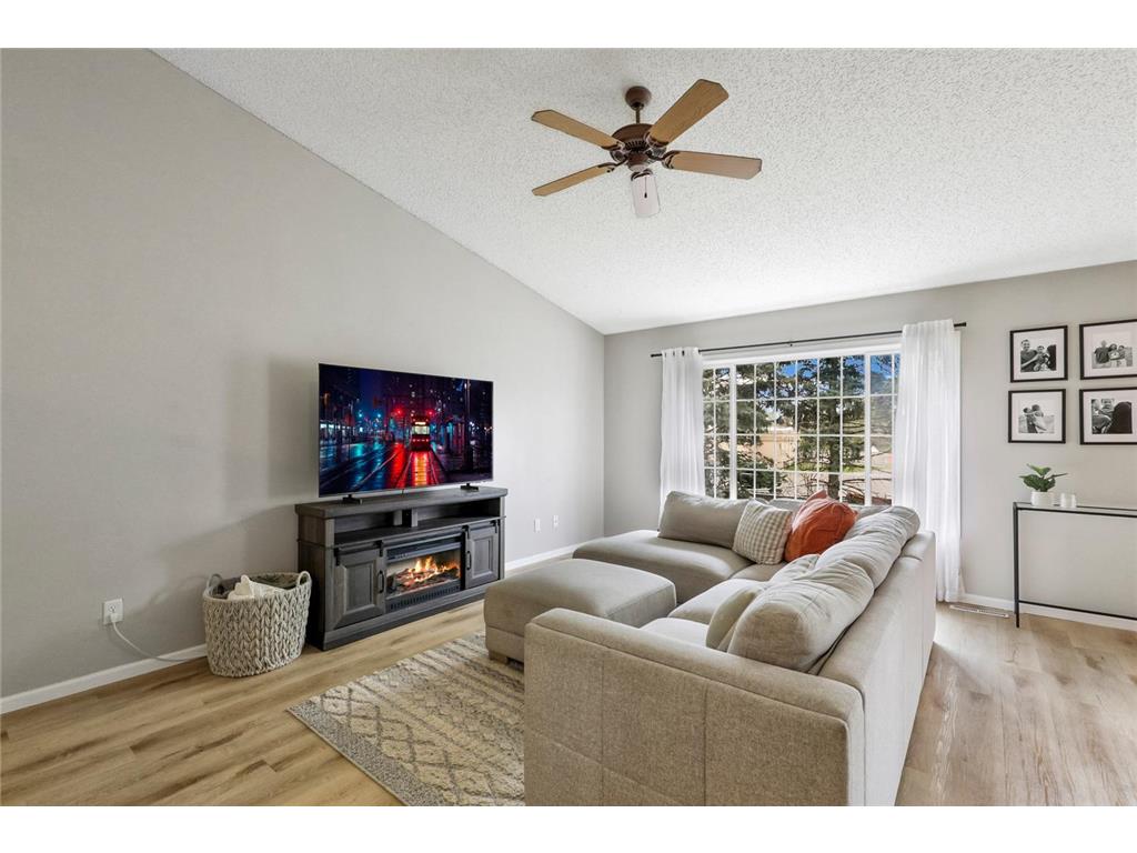 5925 86th Lane N Brooklyn Park MN 55443 7076175 image3