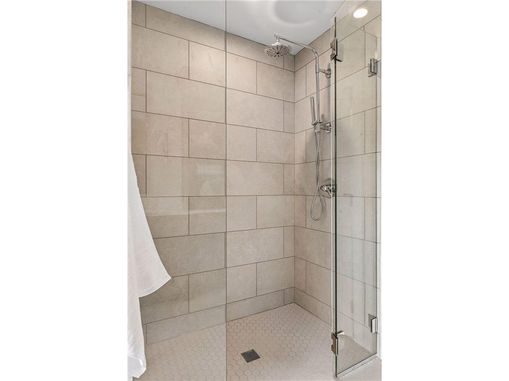5925 Chowen Avenue S Edina MN 55410 7058385 image22