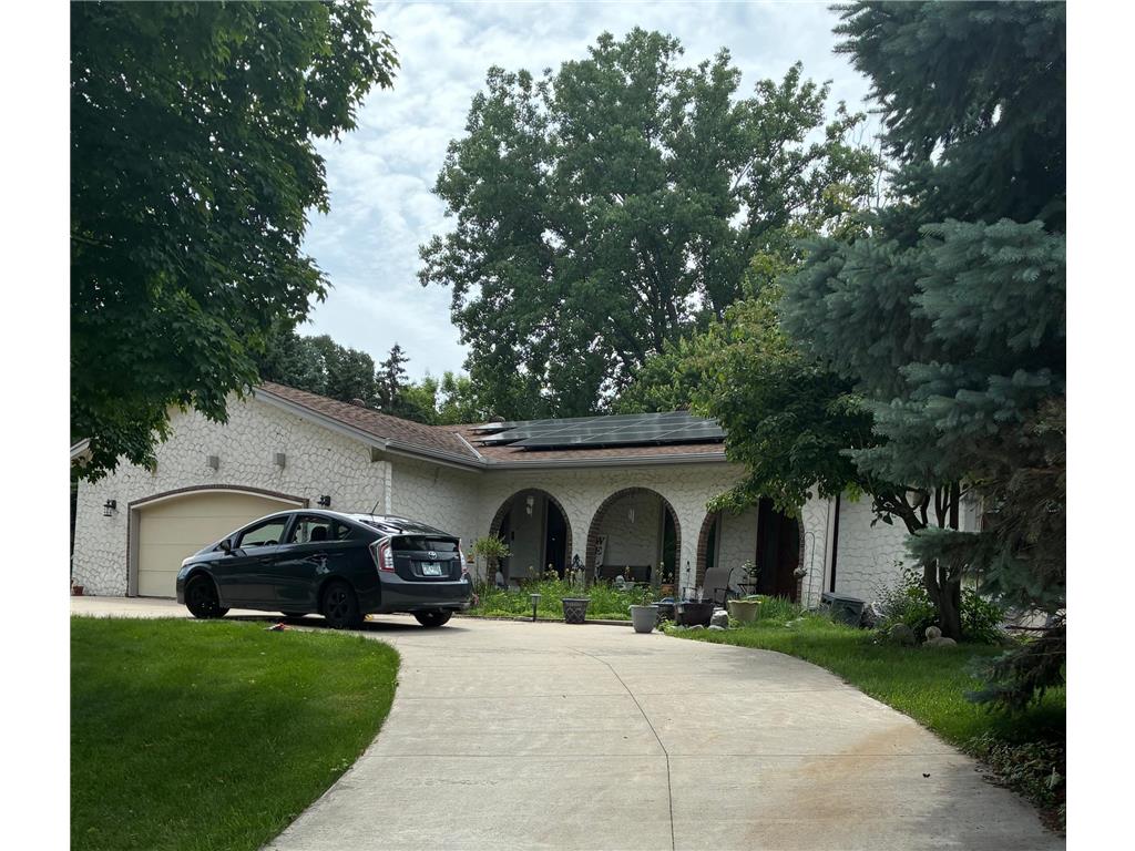 5925 Oakview Lane N Plymouth MN 55442 6739025 image1