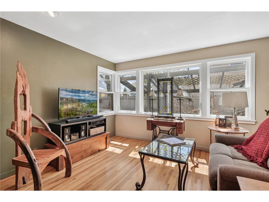 5929 Queen Avenue S Minneapolis MN 55410 7011328 image10