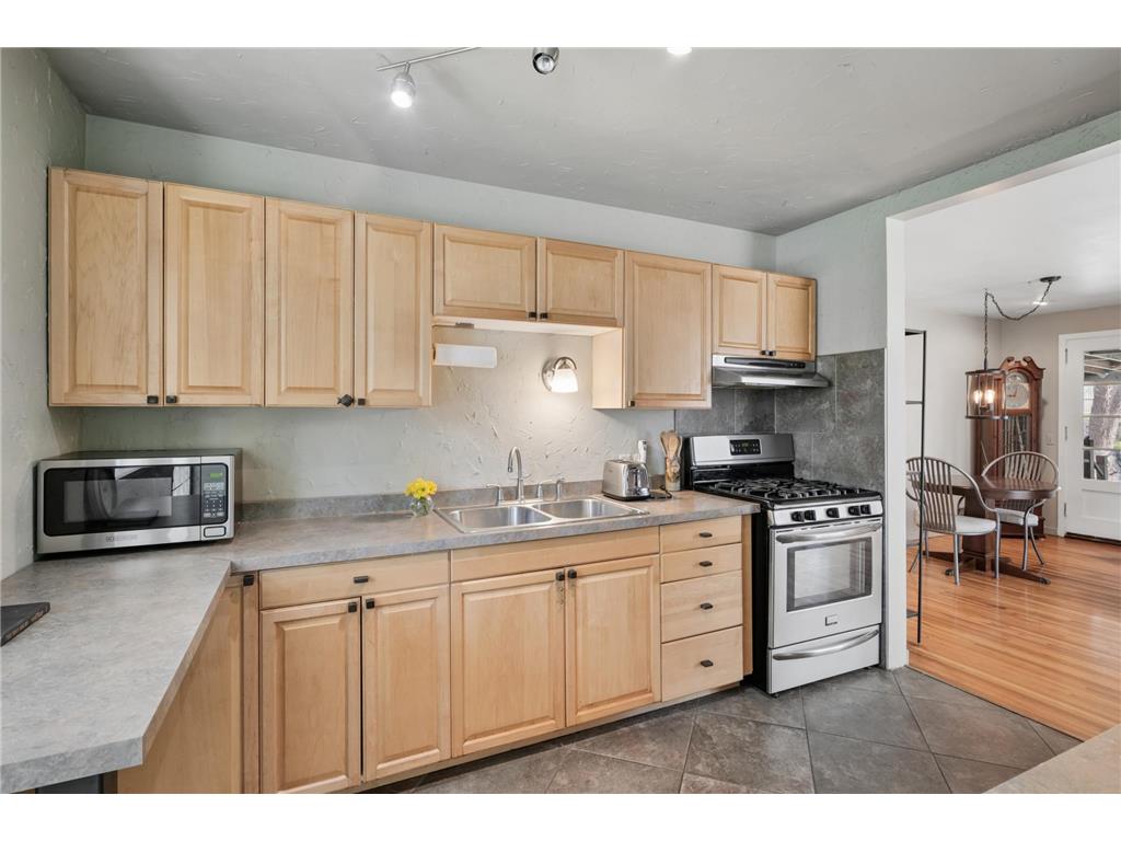 5929 Queen Avenue S Minneapolis MN 55410 7011328 image13