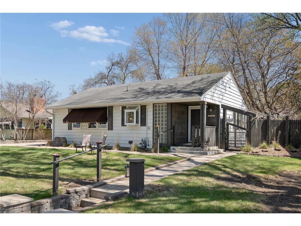 5929 Queen Avenue S Minneapolis MN 55410 7011328 image30