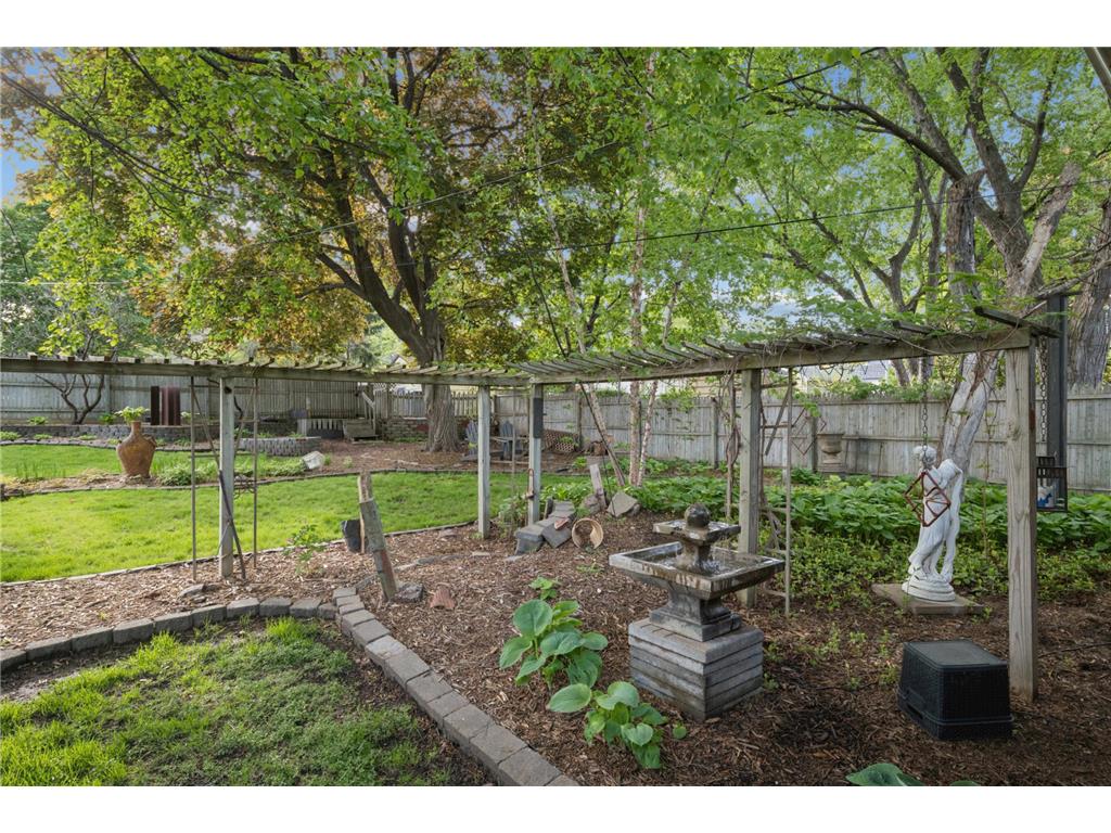 5929 Queen Avenue S Minneapolis MN 55410 7011328 image34