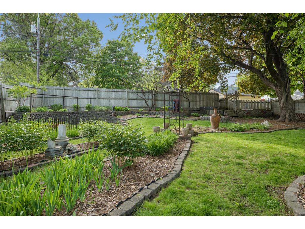 5929 Queen Avenue S Minneapolis MN 55410 7011328 image35