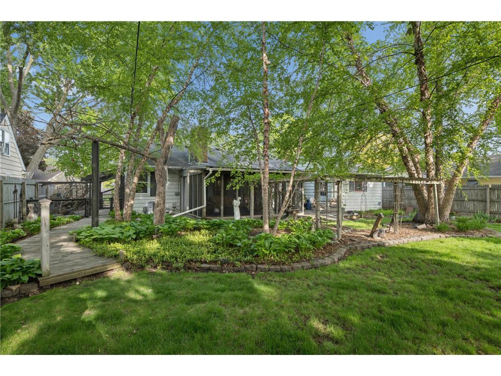 5929 Queen Avenue S Minneapolis MN 55410 7011328 image37